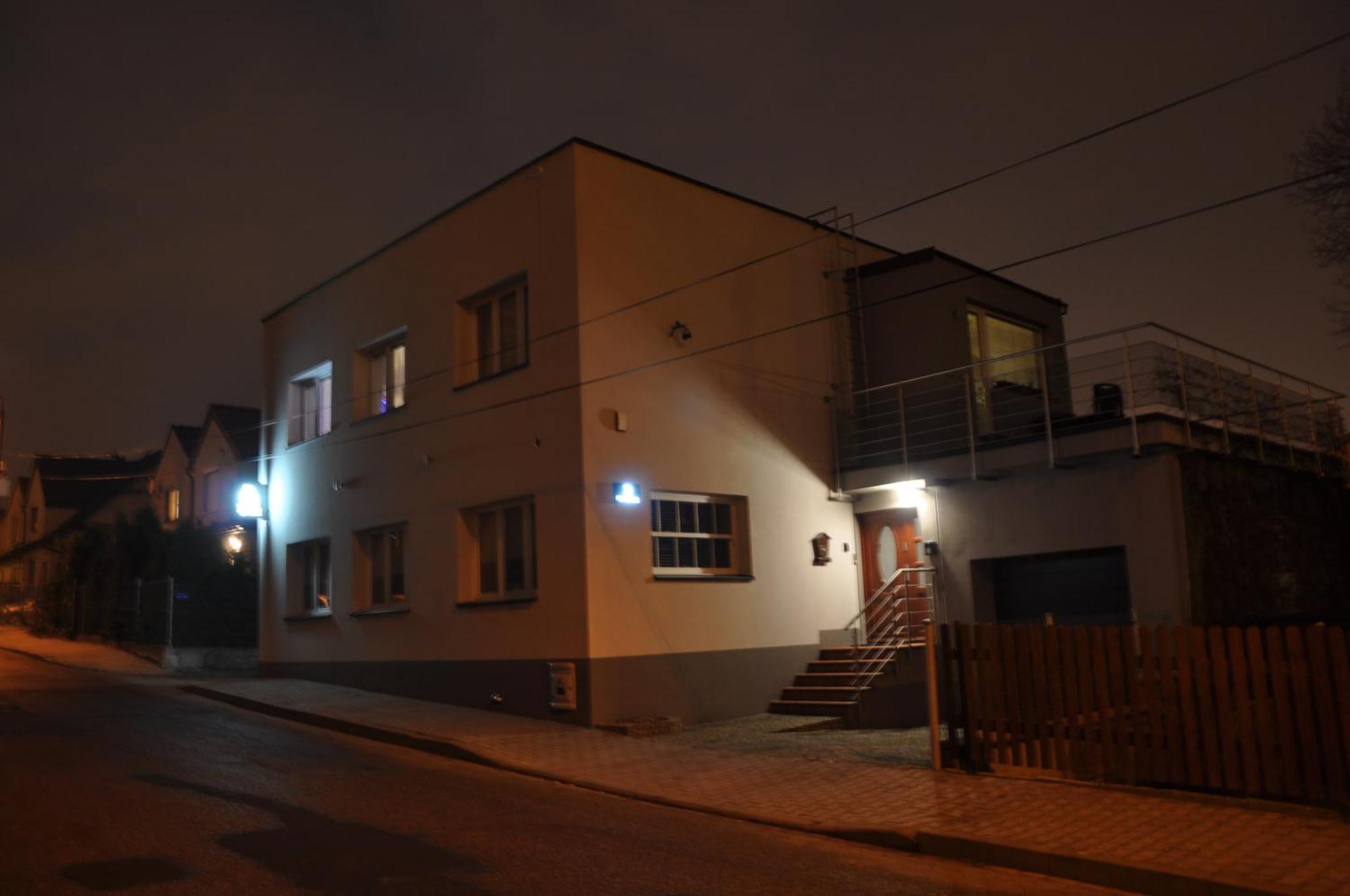 Bialy Dom - 2 Bedrooms Katowice Exterior photo