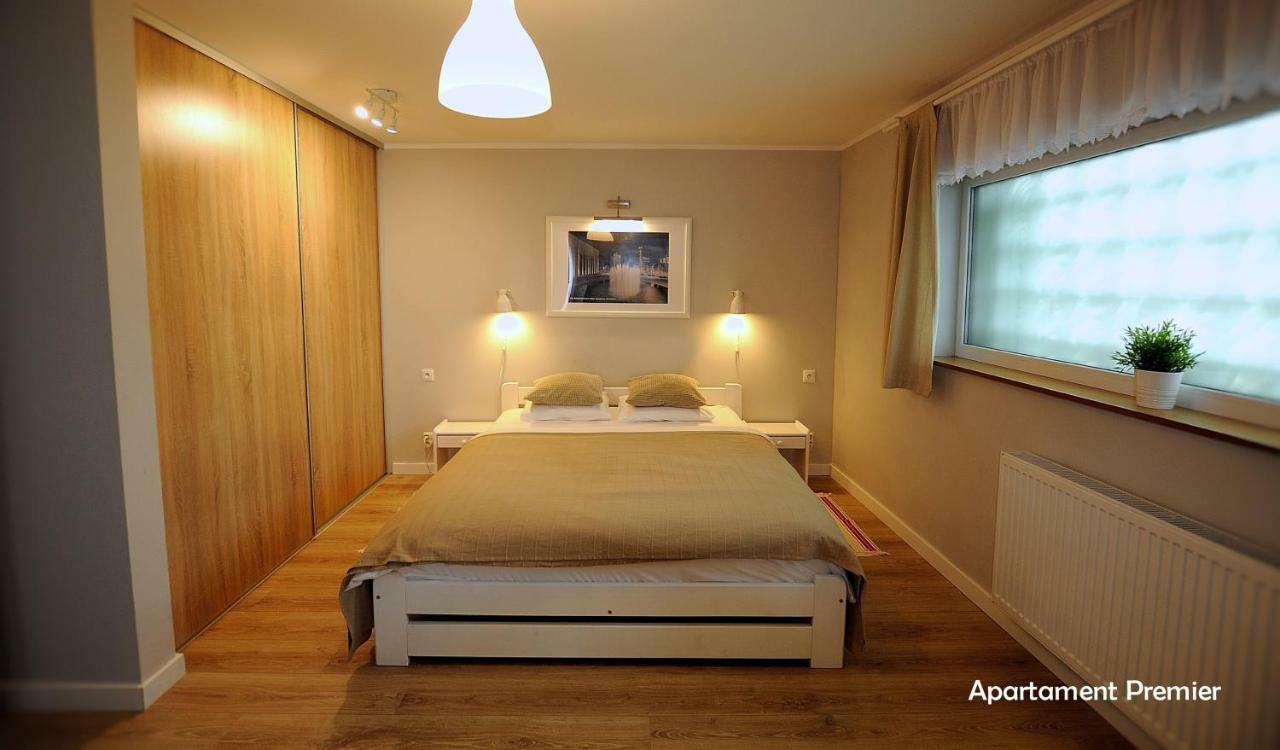 Bialy Dom - 2 Bedrooms Katowice Exterior photo